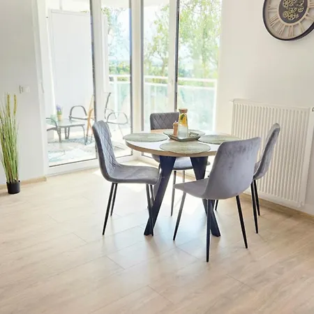 Harmonia Z Darmowym Parkingiem W Garazu Apartment Kolobrzeg