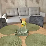 Harmonia Z Darmowym Parkingiem W Garazu Apartament *